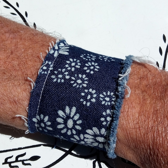 Hand Crafted Handbags - Hand Crafted Wrist Swag Bracelet REVERSABLE